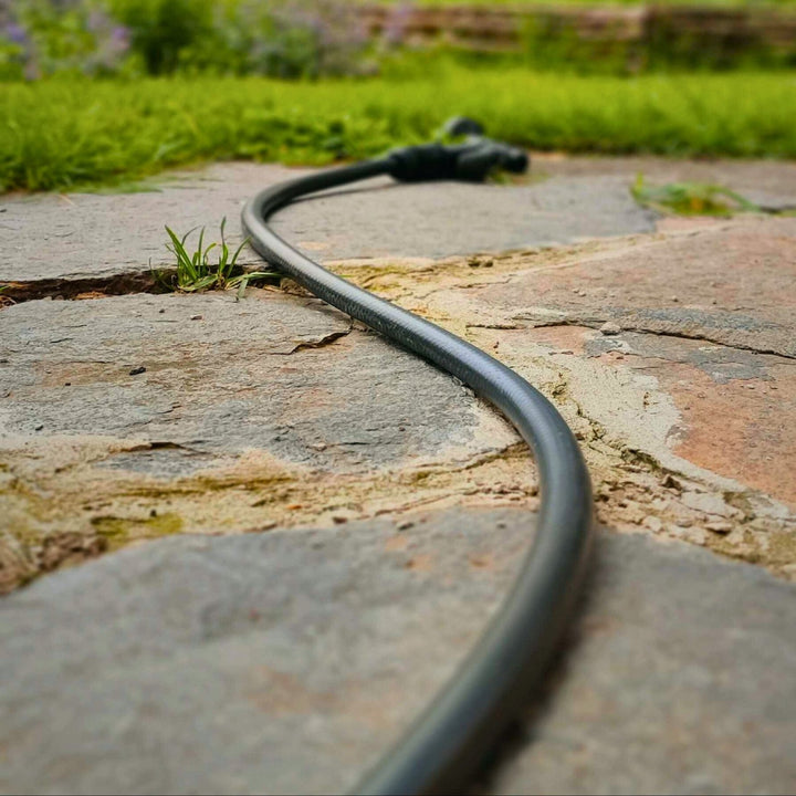 PureCycle Livlig Gartenschlauch mit der PureCycle Gartenbrause